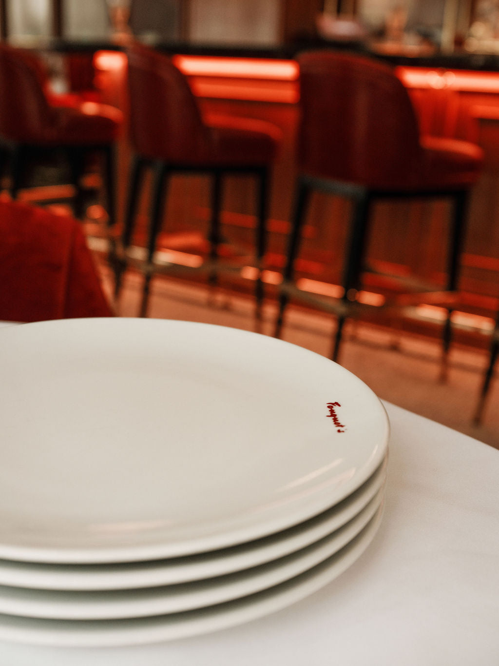 FOUQUET'S DINNER PLATES