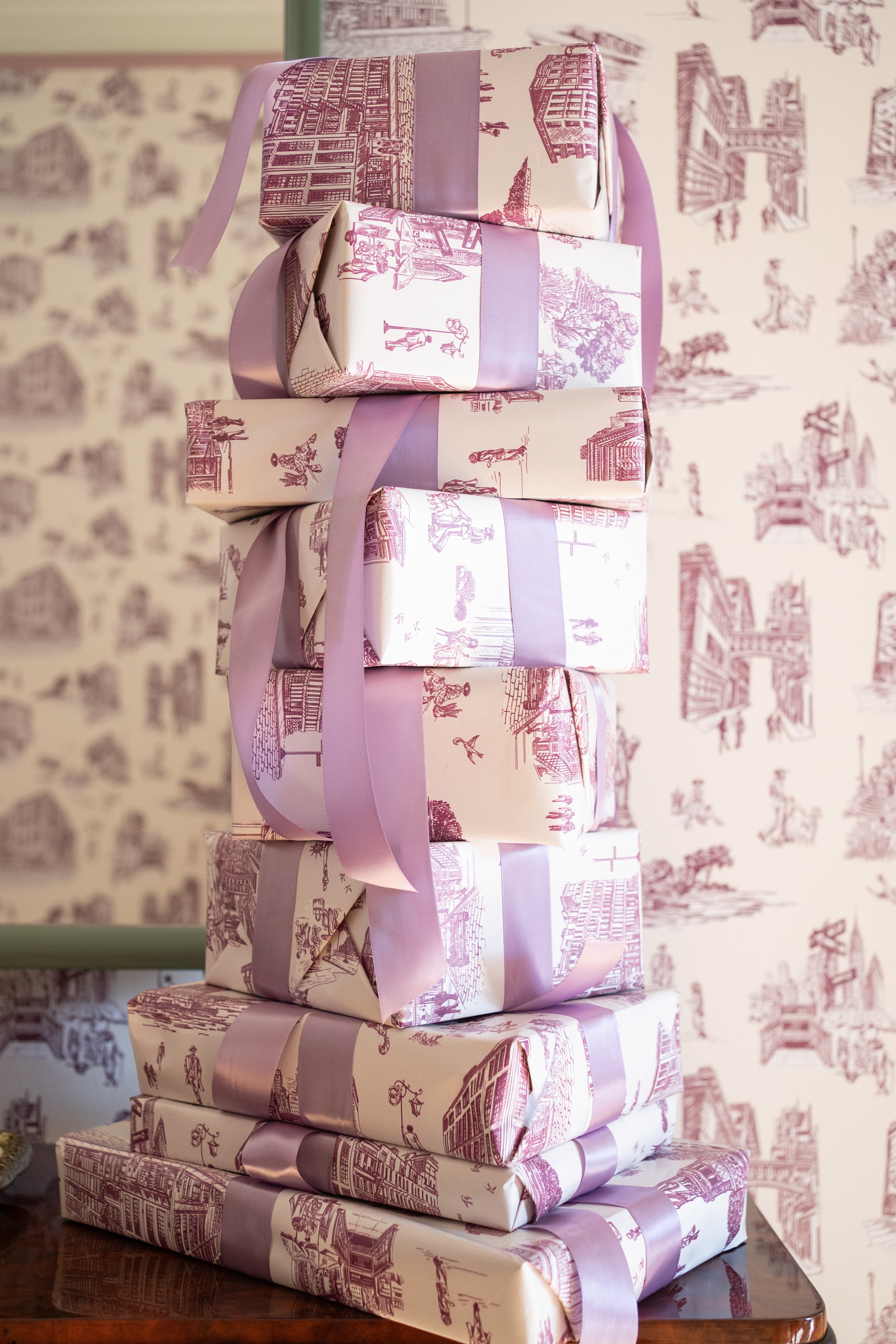 TOILE DE JOUY WRAPPING PAPER